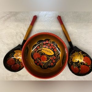 3 Pc Vtg Russian Lacquerware Wood Handpainted Khokhloma Bowl, and 2 Ladle Spoons